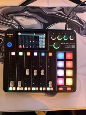 Rode Caster Pro II + Shure Sm7B + Rode Tischhalterung
