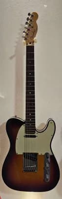 Fender American Deluxe Telecaster E-Gitarre in 3-Tone Sunburst