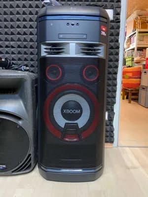 LG OL100 Xboom 2000W Lautsprecher/ Musikbox