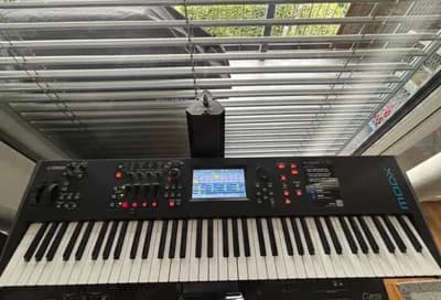 Yamaha MODX7 Synthesizer/ Workstation zu verkaufen