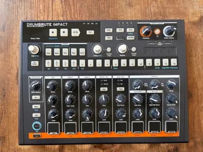 Arturia DrumBrute Impact (Analoge Drum machine) - Top Zustand!