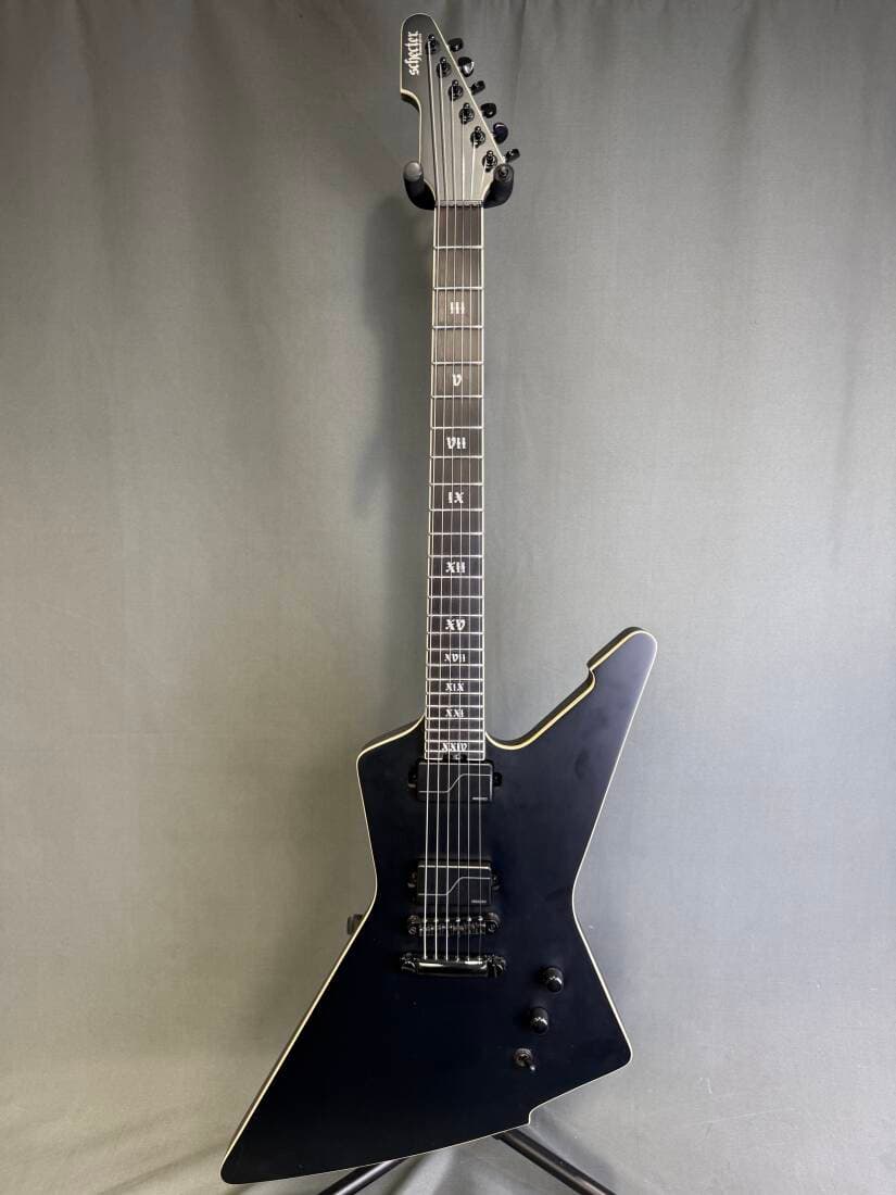 Schecter E-1 SLS Evil Twin w Fishman KSE