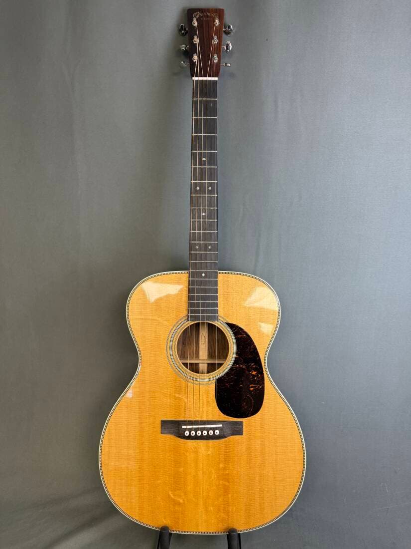 Martin Guitars - 000-28