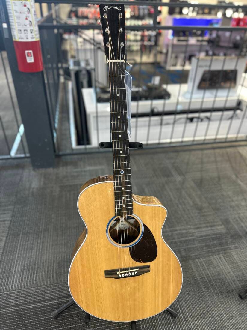 Martin Guitars - SC-13E MARTIN