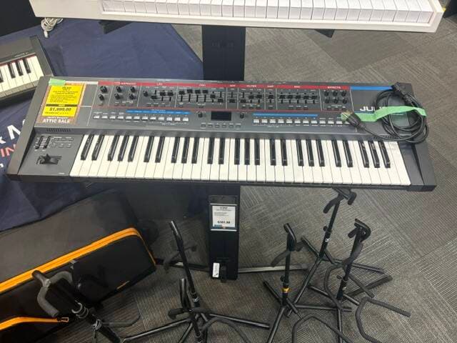Roland - JUNO-X