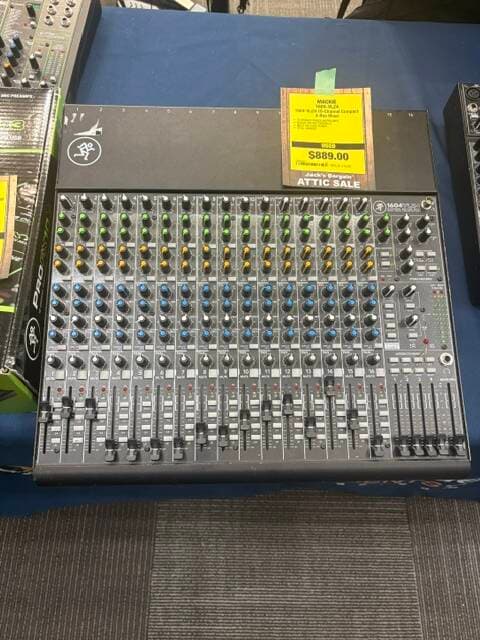 Mackie - 1604-VLZ4