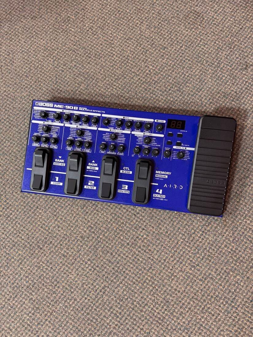 BOSS - ME-90B BASS MULTI EFFECTS