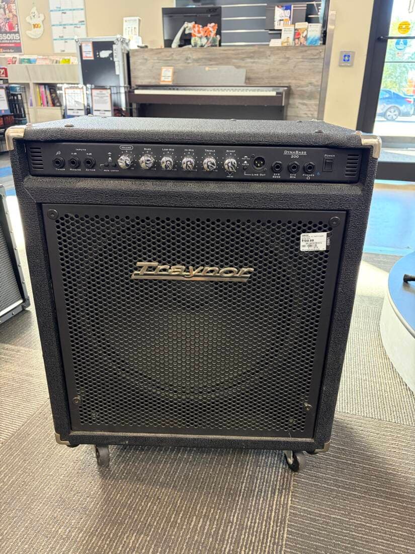 Traynor - DB200