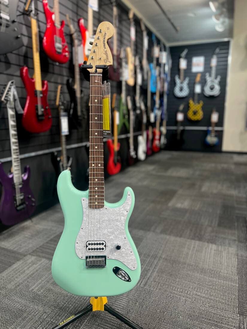 Fender Tom DeLonge Strat - Surf Green