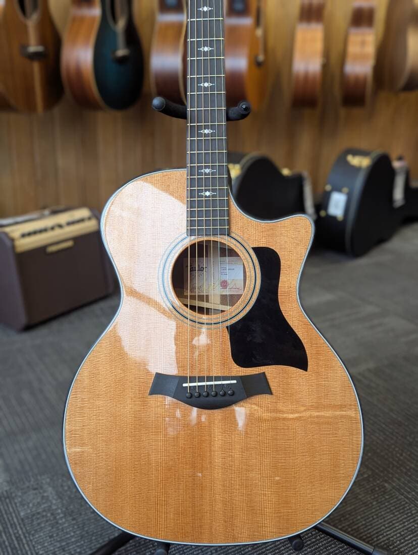 Taylor Guitars - TAYLOR GA SPRC/SAPELE CUT/ES2 VCL W/CASE