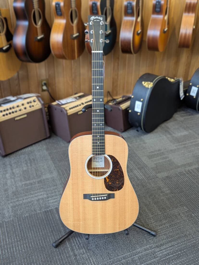 DJR-10E Dreadnought Junior Spruce/Sapele Acoustic/Electric Guitar with Gig Bag