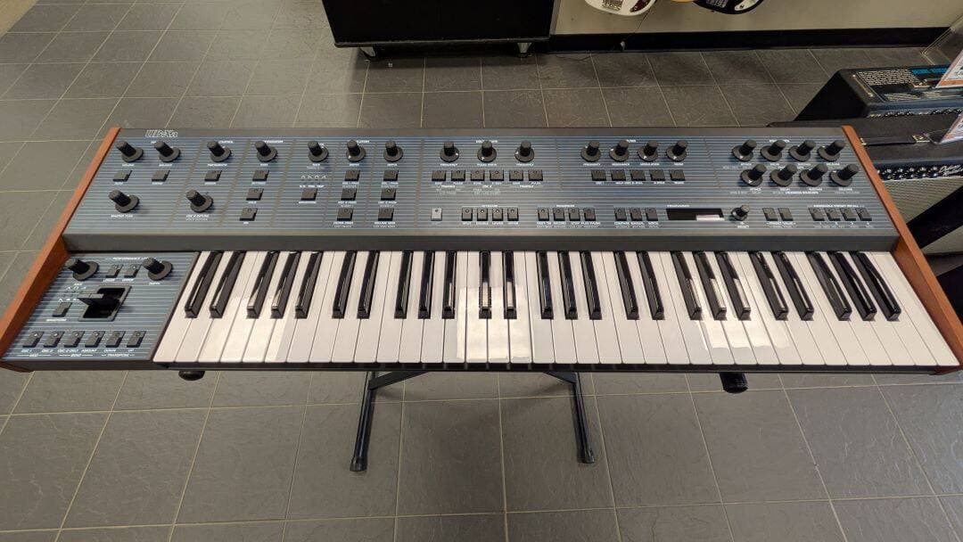 Behringer - UB-XA