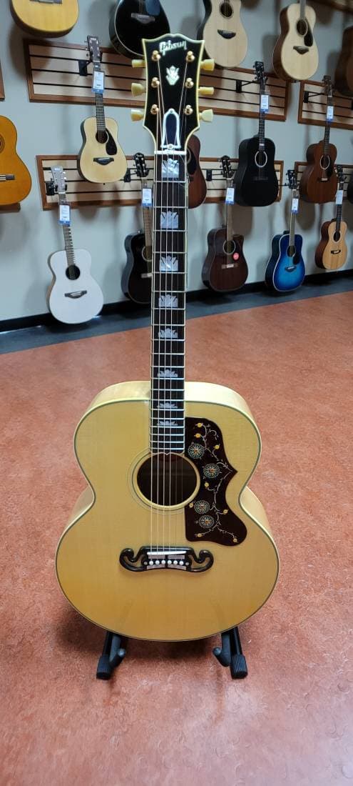 Gibson - SJ-200 Antique Natural