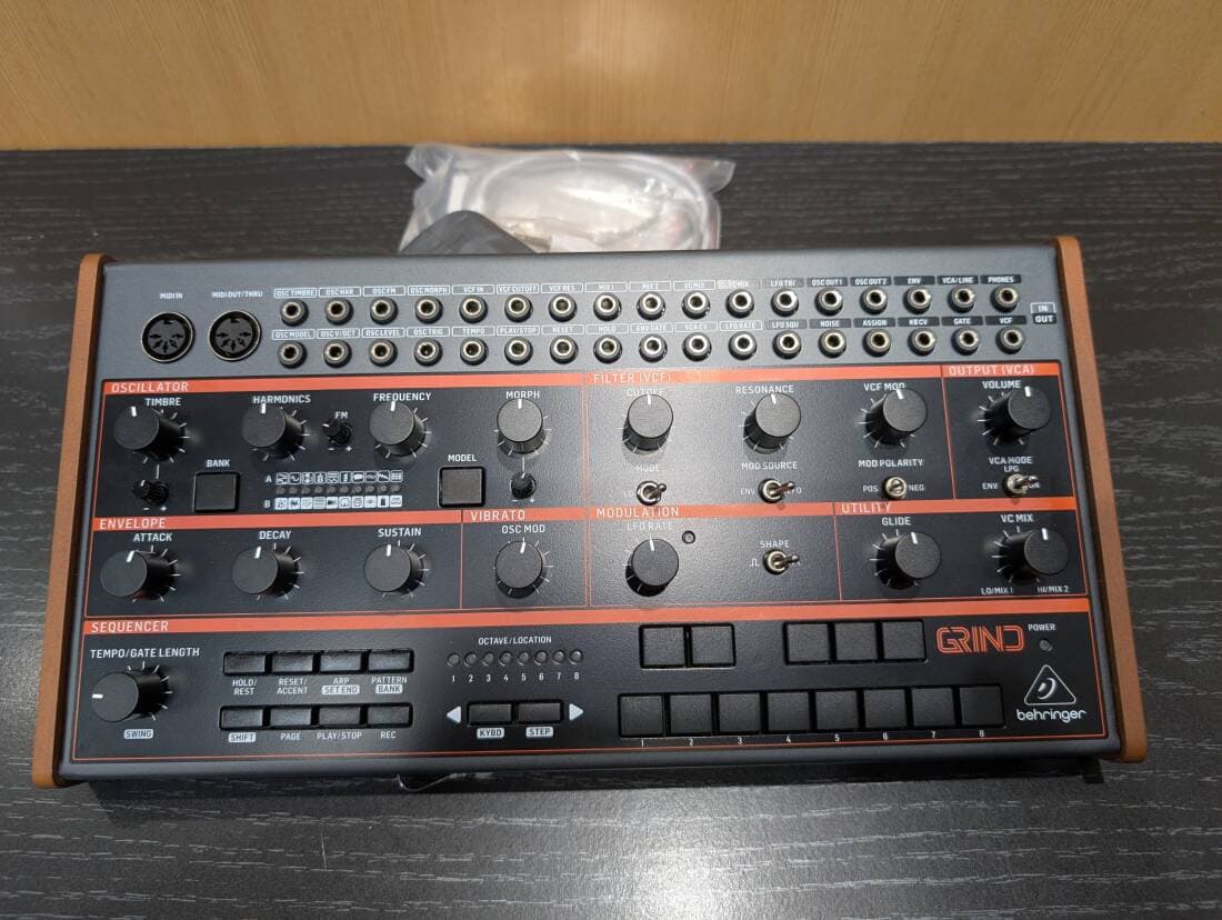 Behringer GRIND Hybrid Synthesizer Module