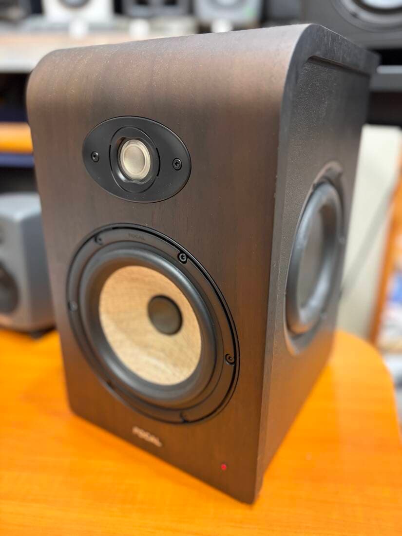 PAIR... Focal Shape 65 Studio Monitors