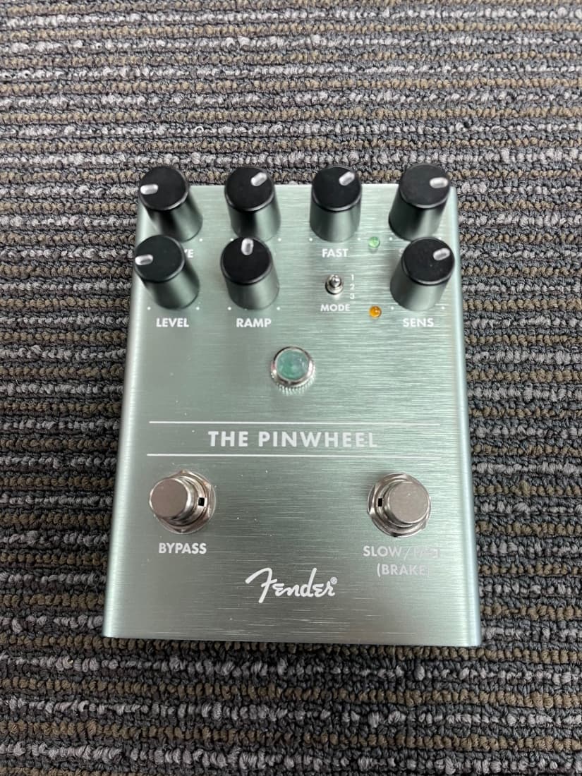 Fender - Pinwheel Rotary Speaker Emulator