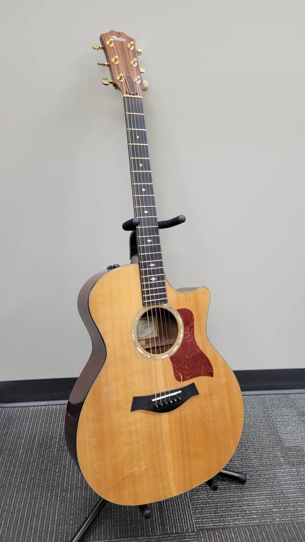 Taylor Guitars - 514CE