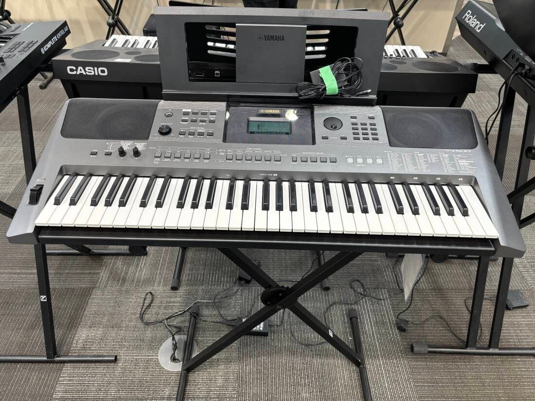 Yamaha PSR-I500 61-Key Portable Keyboard - Joy of Indian Music