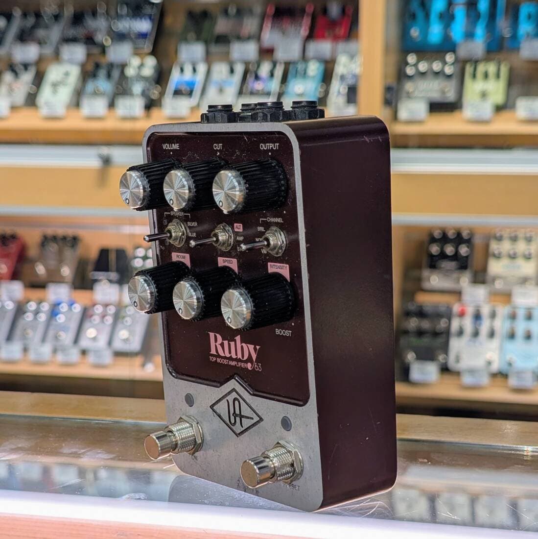 Universal Audio - UAFX Ruby '63 Top Boost Amplifier Pedal
