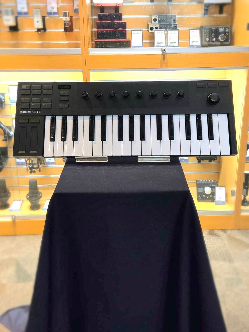 Native Instruments - M-32