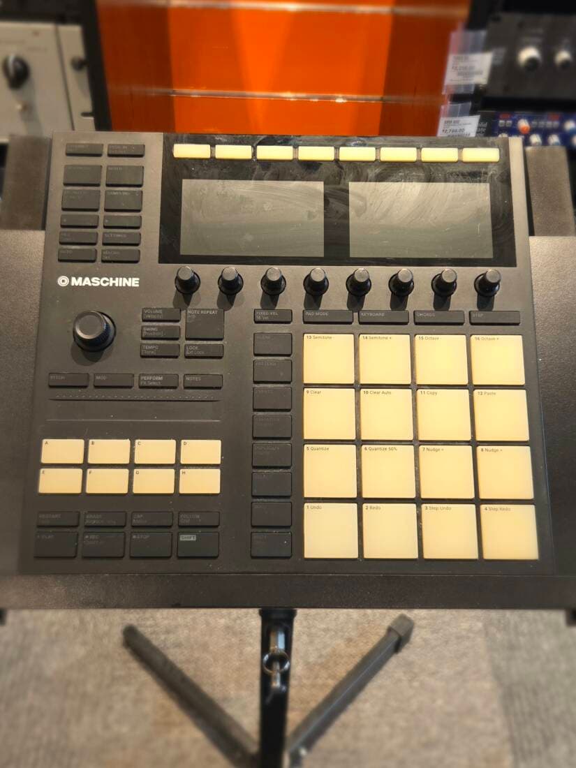 Native Instruments - MASCHINE MK3