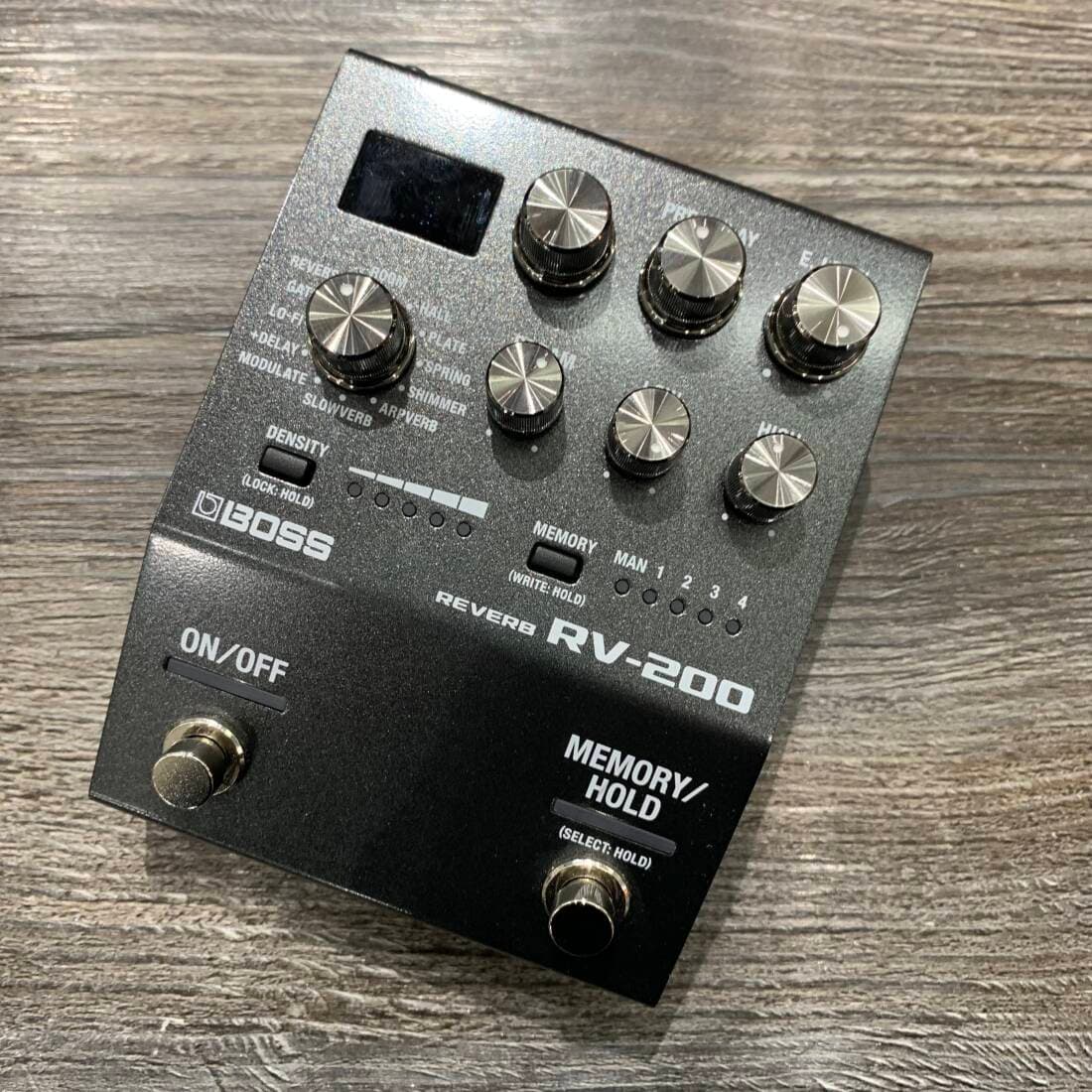 BOSS - RV-200 Reverb