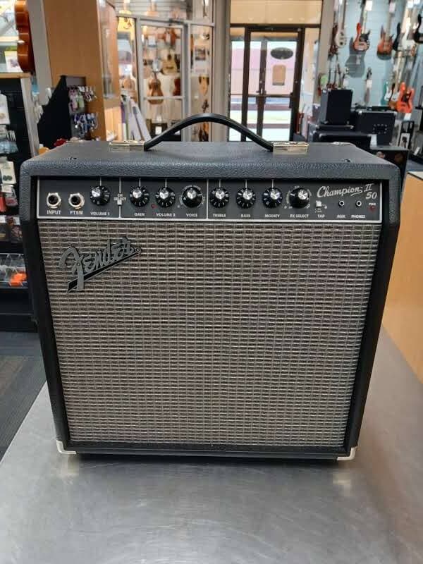 Fender - CHAMPION 50 - 233-0800-000