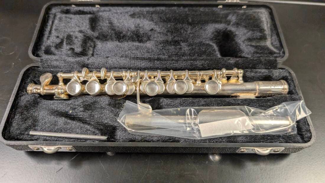 GEMEINHARDT PICCOLO W/C4 CASE
