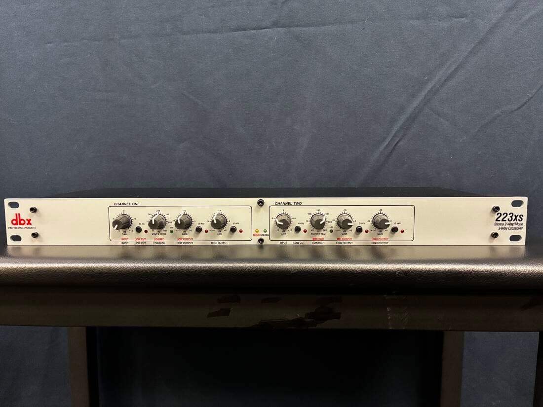 dbx - 223XS