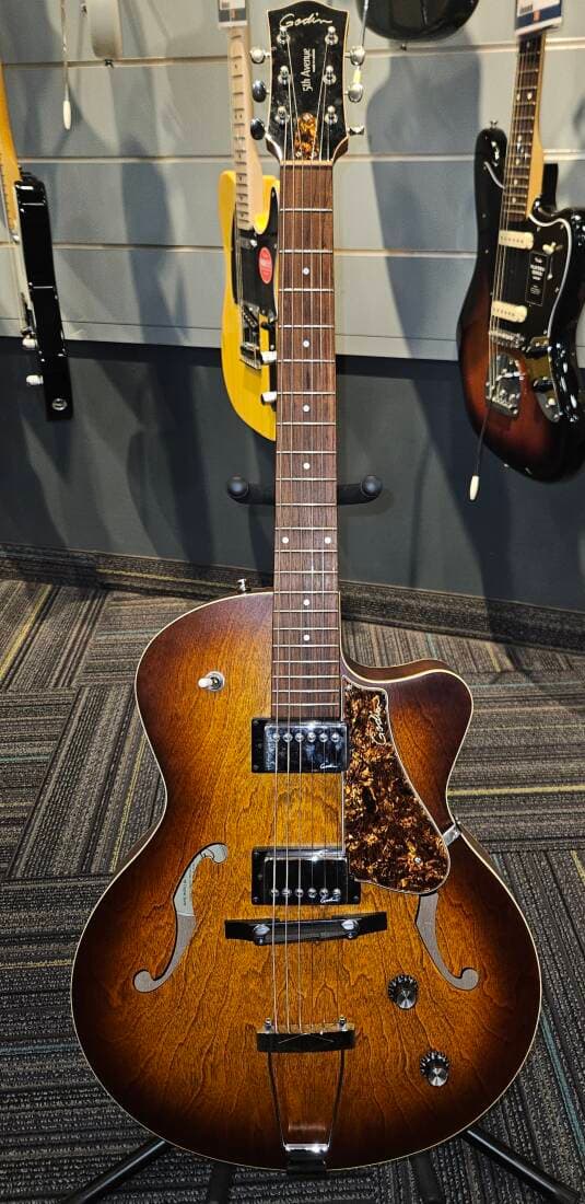 Godin Guitars - G39289