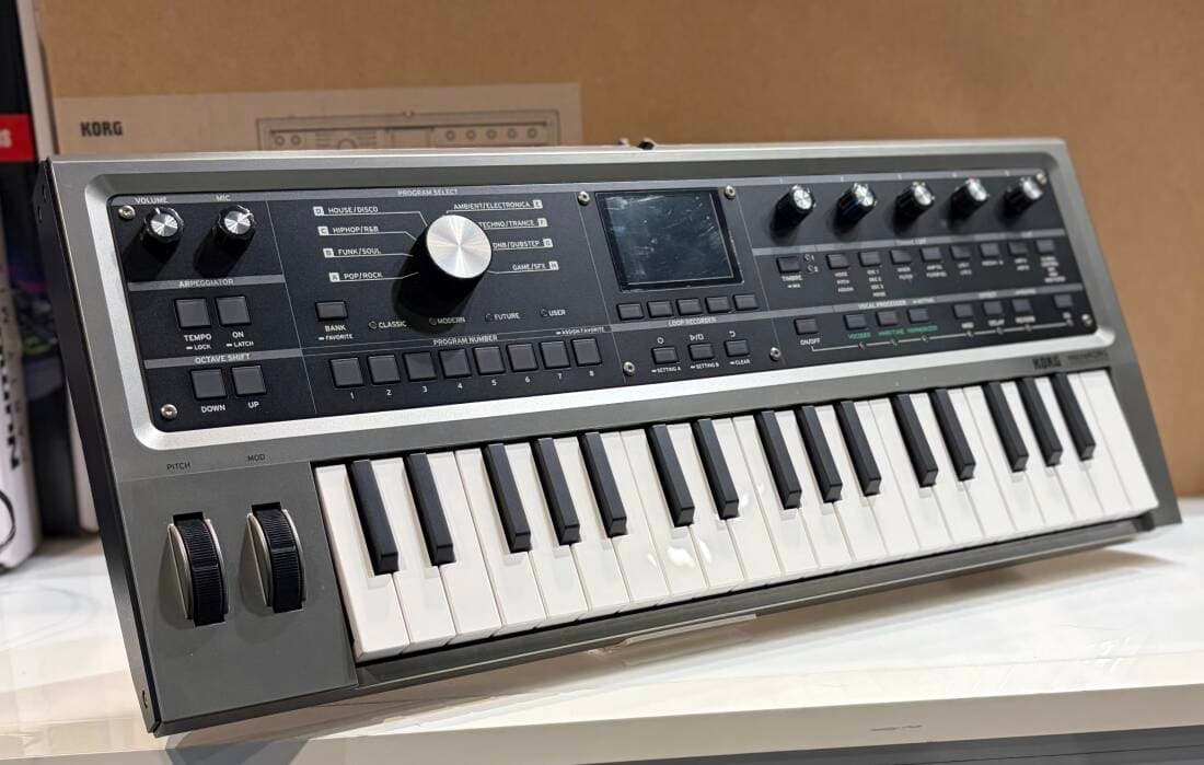 microKORG 2 Synthesizer/Vocoder