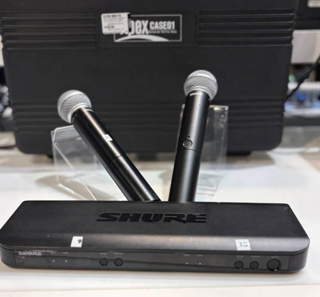 BLX288/SM58 Dual-Transmitter Handheld Wireless System (H10: 542-572 MHz)
