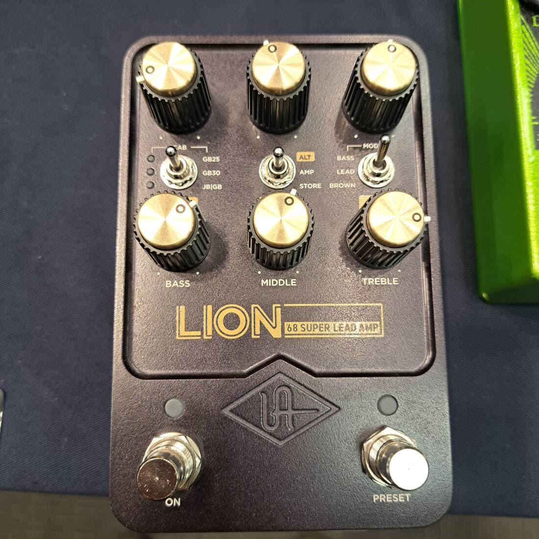Universal Audio Lion