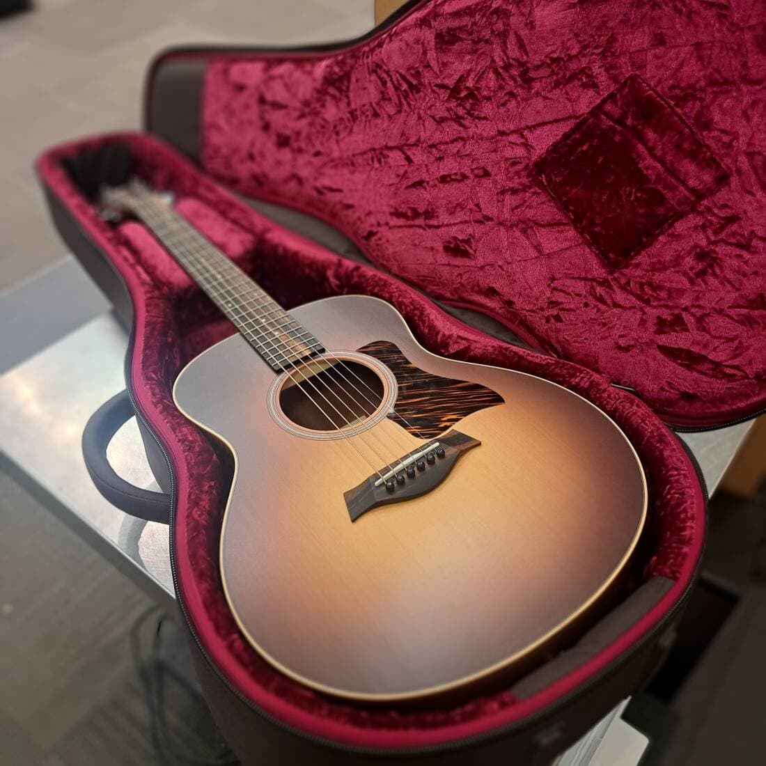 Taylor Guitars - GS MINI-E RW SB