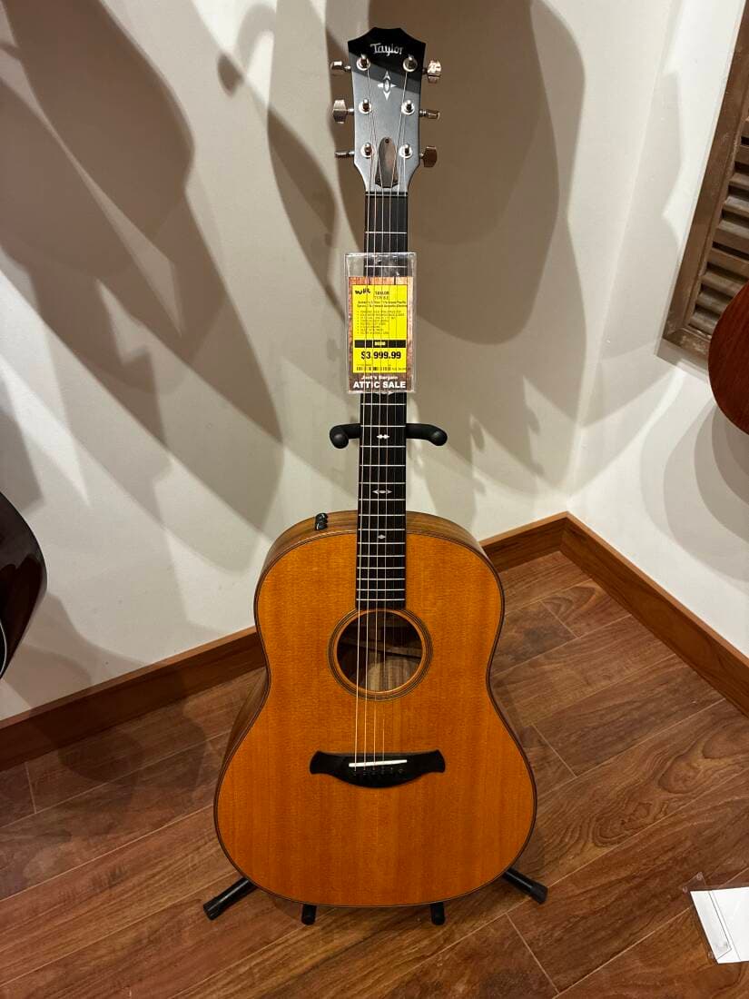 Taylor Guitars - 717E B.E.