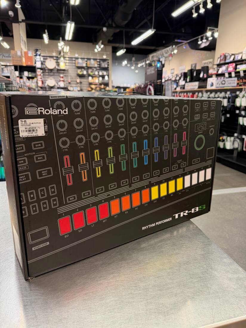 Roland - TR-8S