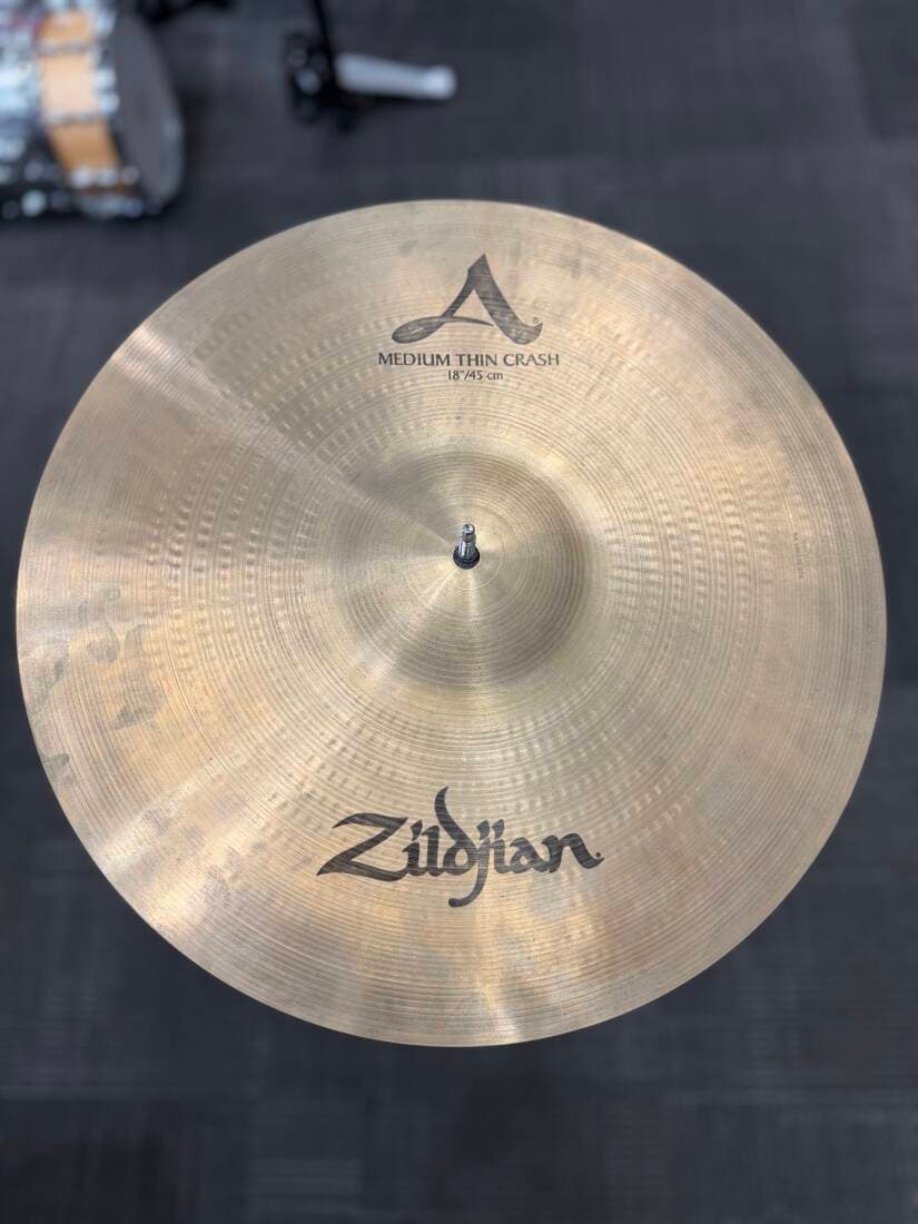 Zildjian - A 18 Inch Medium Thin Crash