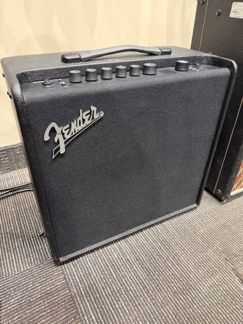 Fender - LT50