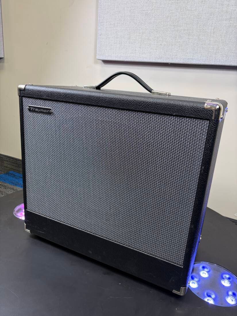 Traynor - DarkHorse Series 1x12 Guitar Extension Cabinet -25 Watts