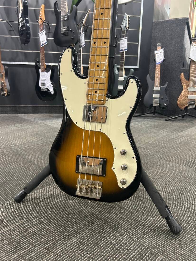 FENDER Modern Player Telecaster Bass