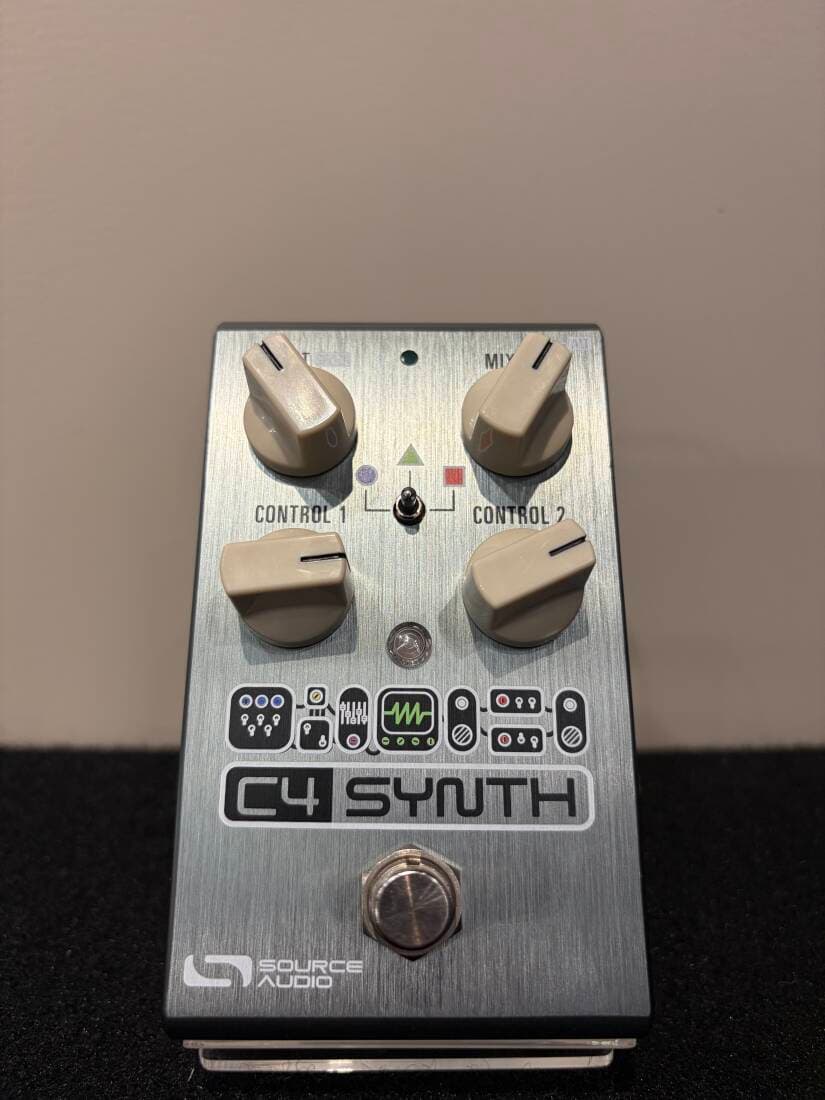C4 Synth Pedal