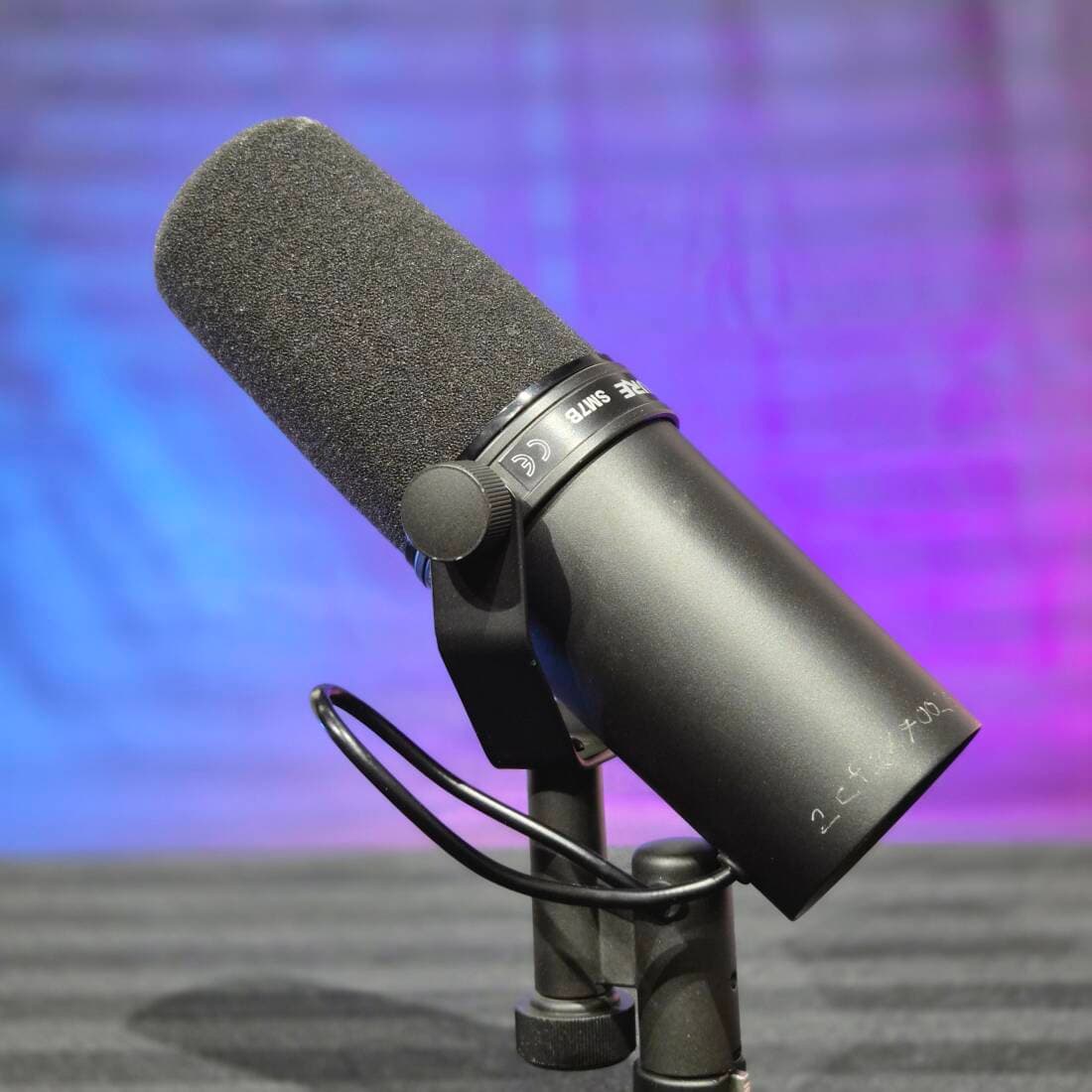 Shure - Microphone dynamique cardioïde à grand diaphragme SM7B