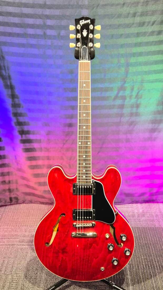 Gibson - Guitare électrique à corps creux ES-335 DOT - Sixties Cherry