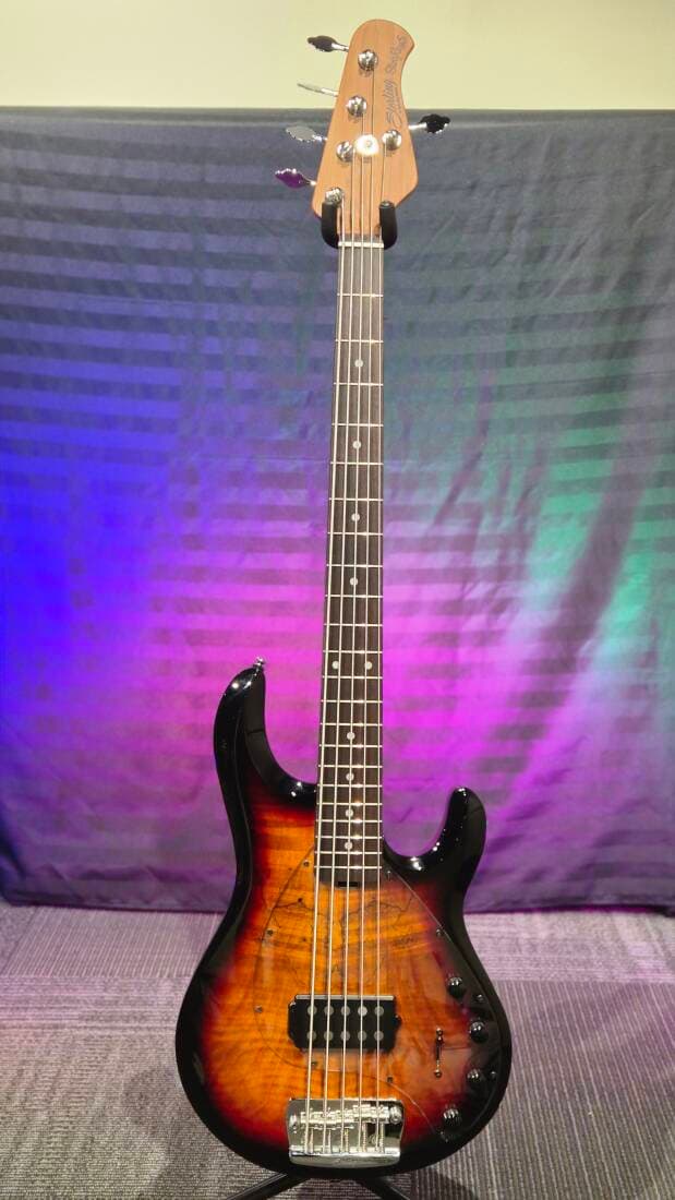 Sterling by Music Man - Basse électrique à 5 cordes StingRay 5 RAY35 (table en érable coti, fini Sunburst 3 tons)