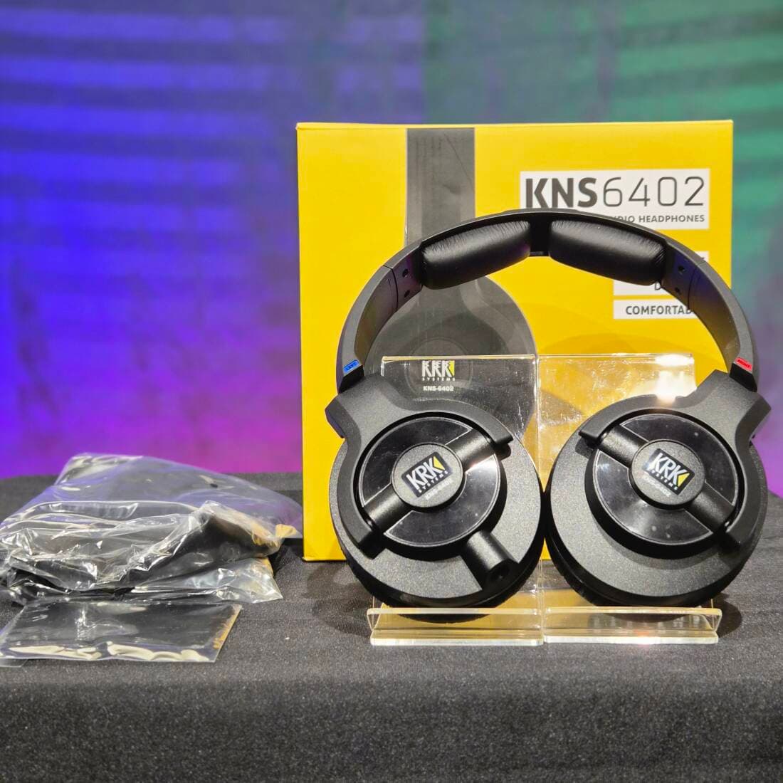 KRK - Casque d'écoute KNS 6402 pour r�f�rence de studio