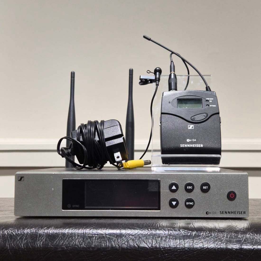 Sennheiser - Ensemble EW 100 G4-ME2-A avec micro-cravate sans fil (516-558 MHz)