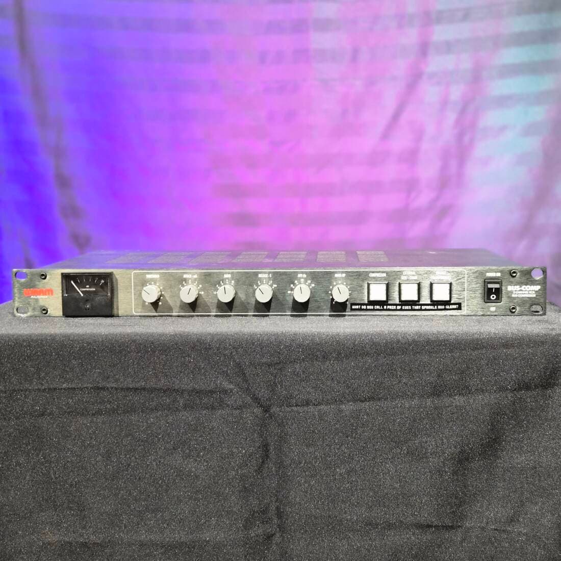 Warm Audio - Compresseur de bus VCA à 2 canaux BUS-COMP