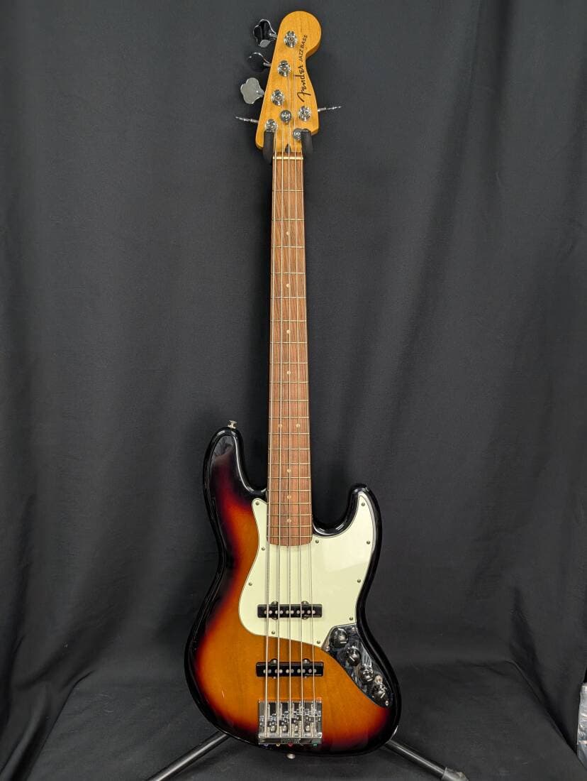 Fender - Player Plus Jass Bass V - 3-Tone Sunburst