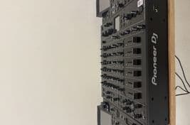 Pair of CDJ 3000 Pioneer