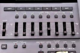 🎵ROLAND MV30 STUDIO MUSIC PRODUCTION SYSTEM